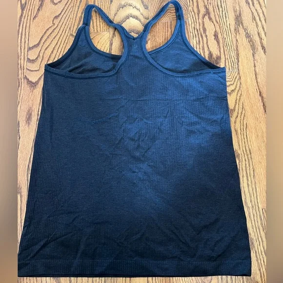 lululemon Ebb to Street Tank Top Light Support B/C Cup-Black- Size 12 - Picture 8 of 14